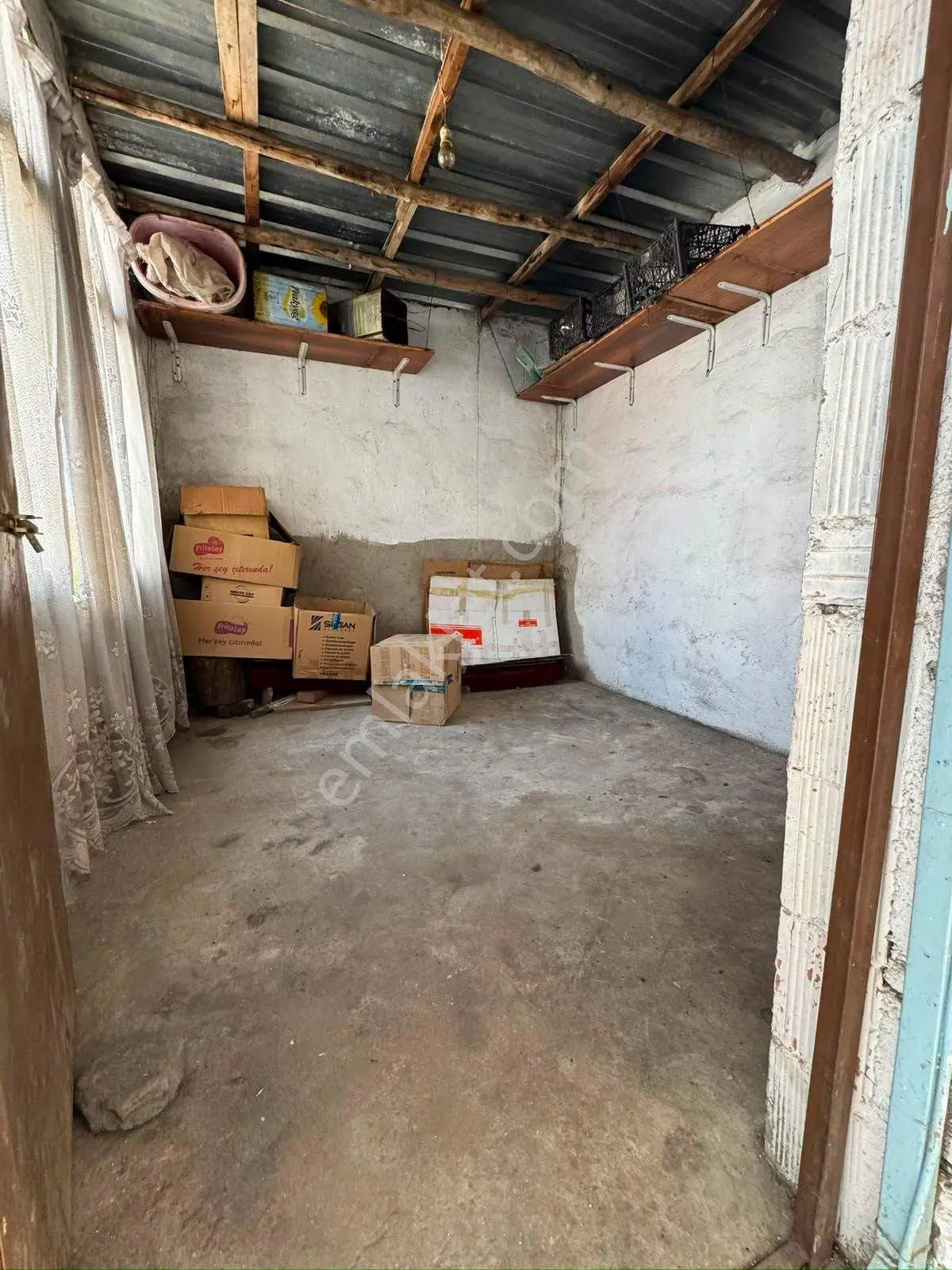 Turgutlu Şehitler Mahallesi'nde Kiralık 100 M² 2+1 Daire 1. Kat - Görsel 6