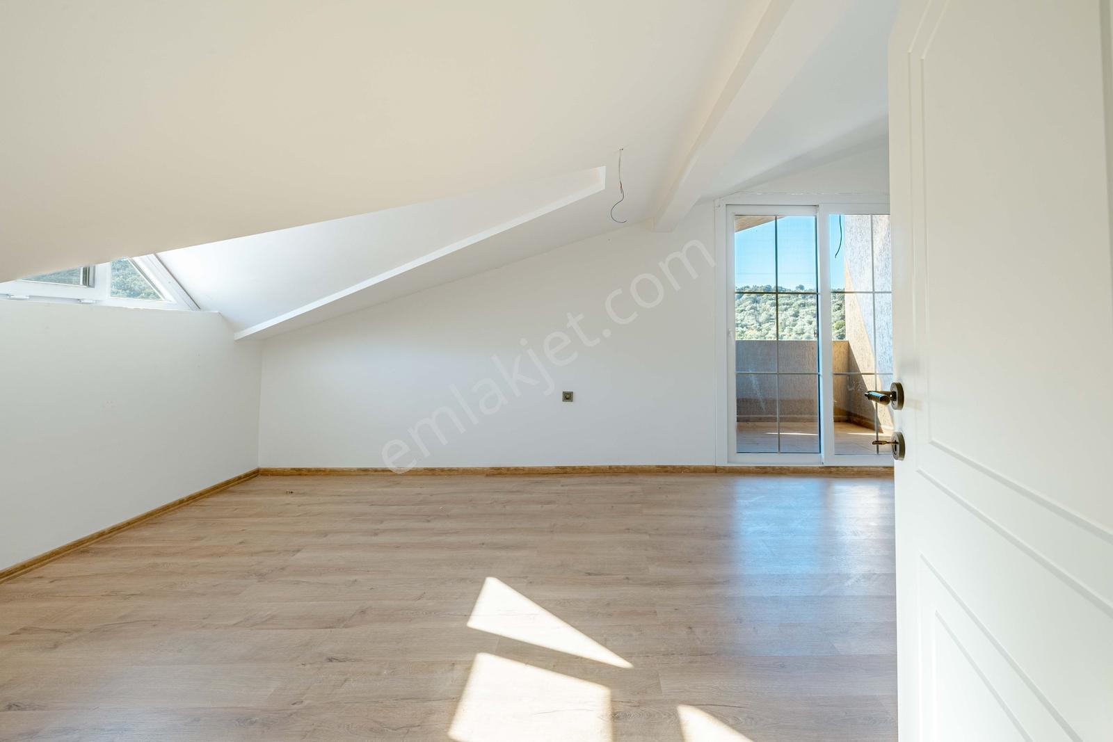 Kiralık Meşelik Doğa Manzaralı Müstakil Havuzlu 5 + 1 İkiz Villa - Görsel 21