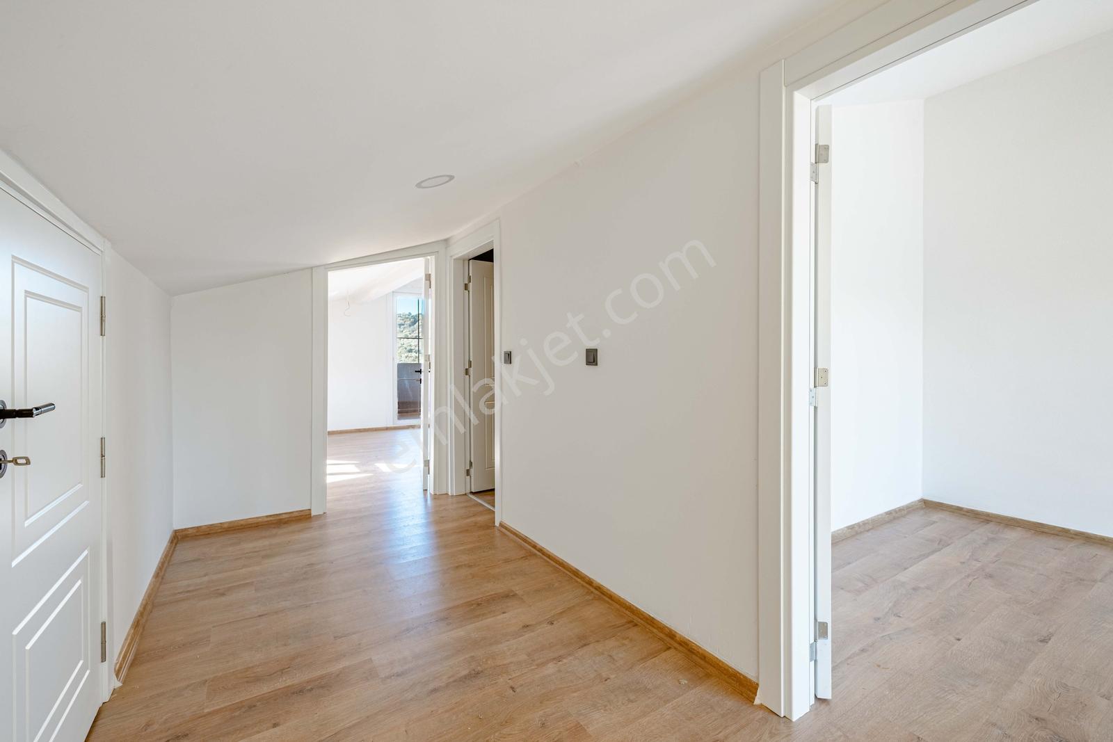 Kiralık Meşelik Doğa Manzaralı Müstakil Havuzlu 5 + 1 İkiz Villa - Görsel 19