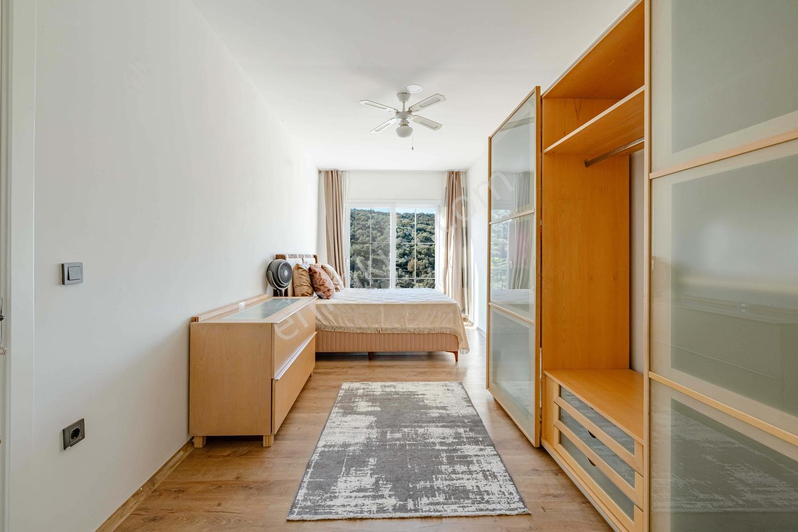 Kiralık Meşelik Doğa Manzaralı Müstakil Havuzlu 5 + 1 İkiz Villa - Görsel 45