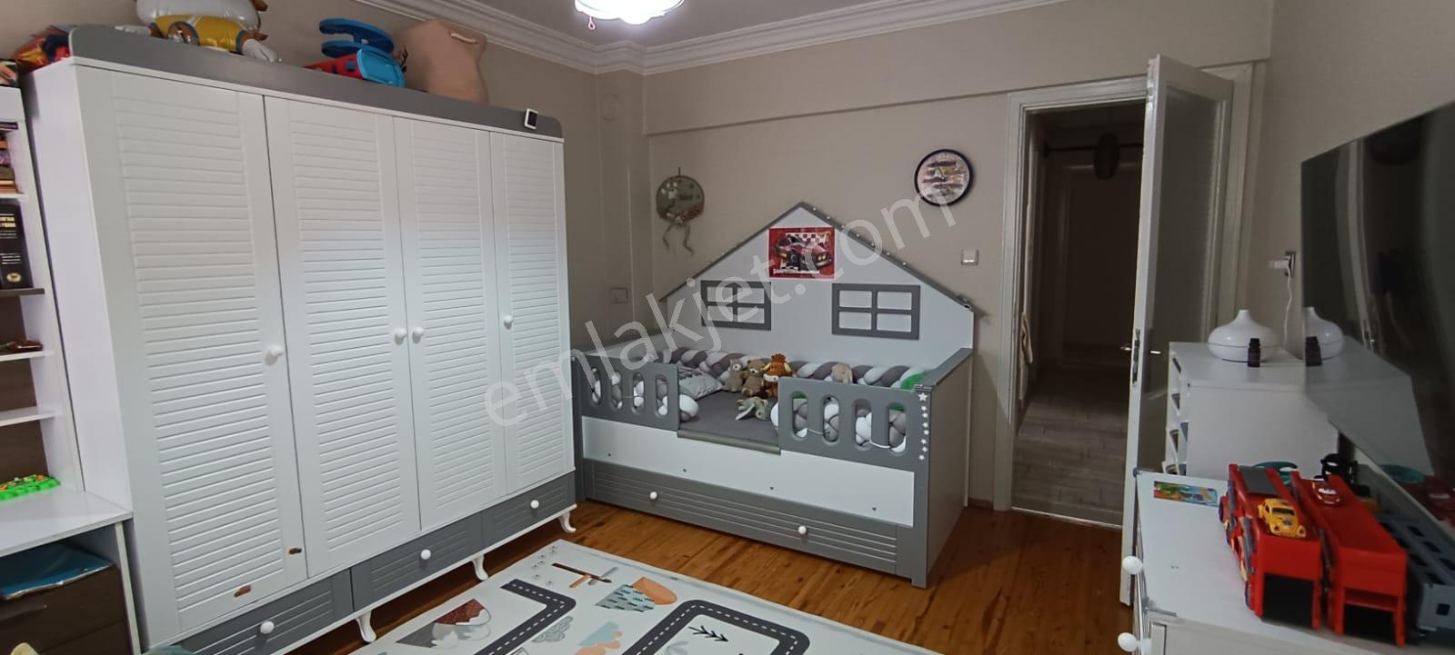 Ender Uysal Gayrimenkulden Üniversiteye Yakın Satılık 3+1 Daire... ***150 M2 Bireysel Kombi... ** - Görsel 7