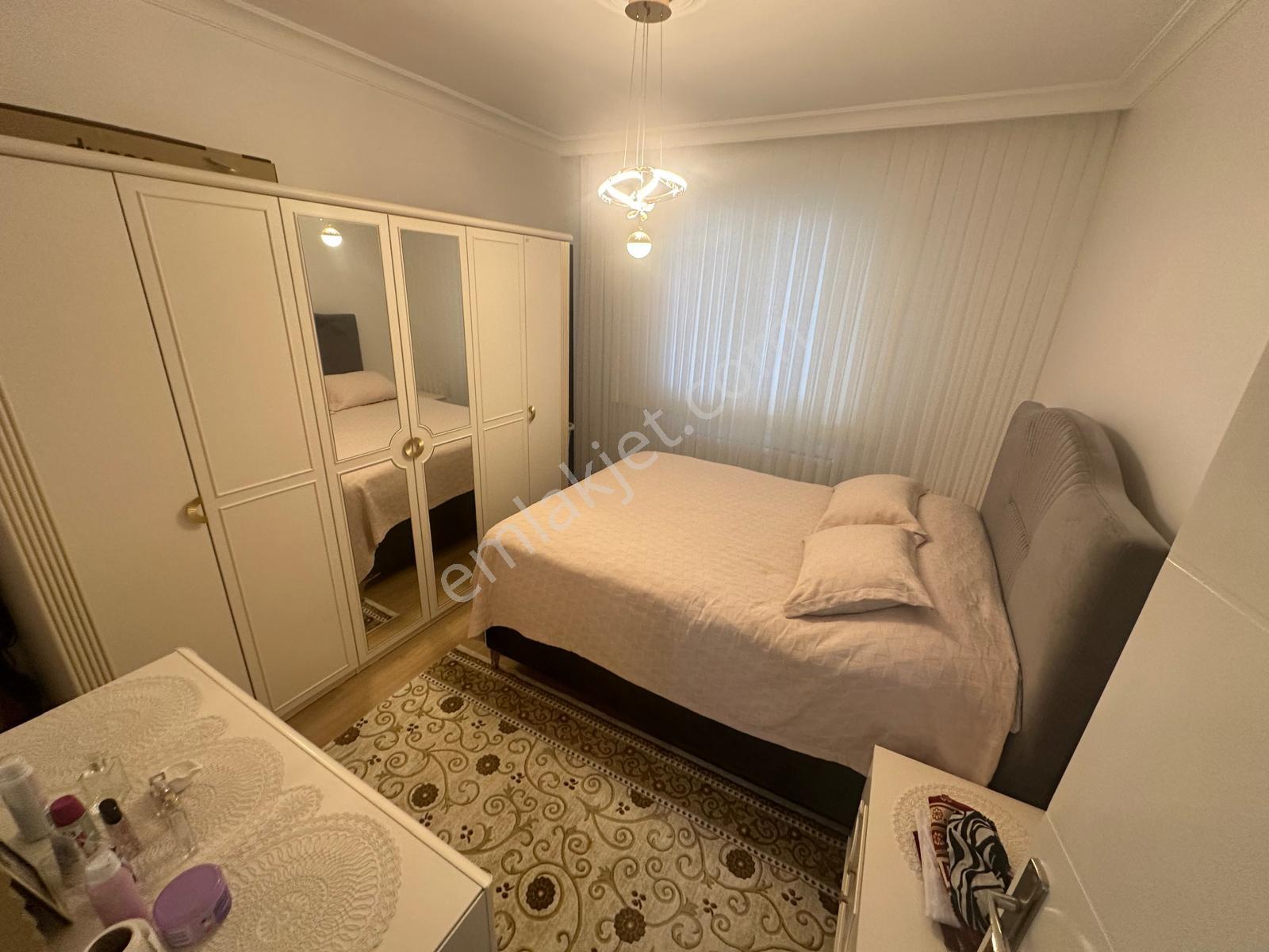 Keçiörende Kat Konumlu 2+1 Yapılı Asansörlü Geniş Daire - Görsel 24