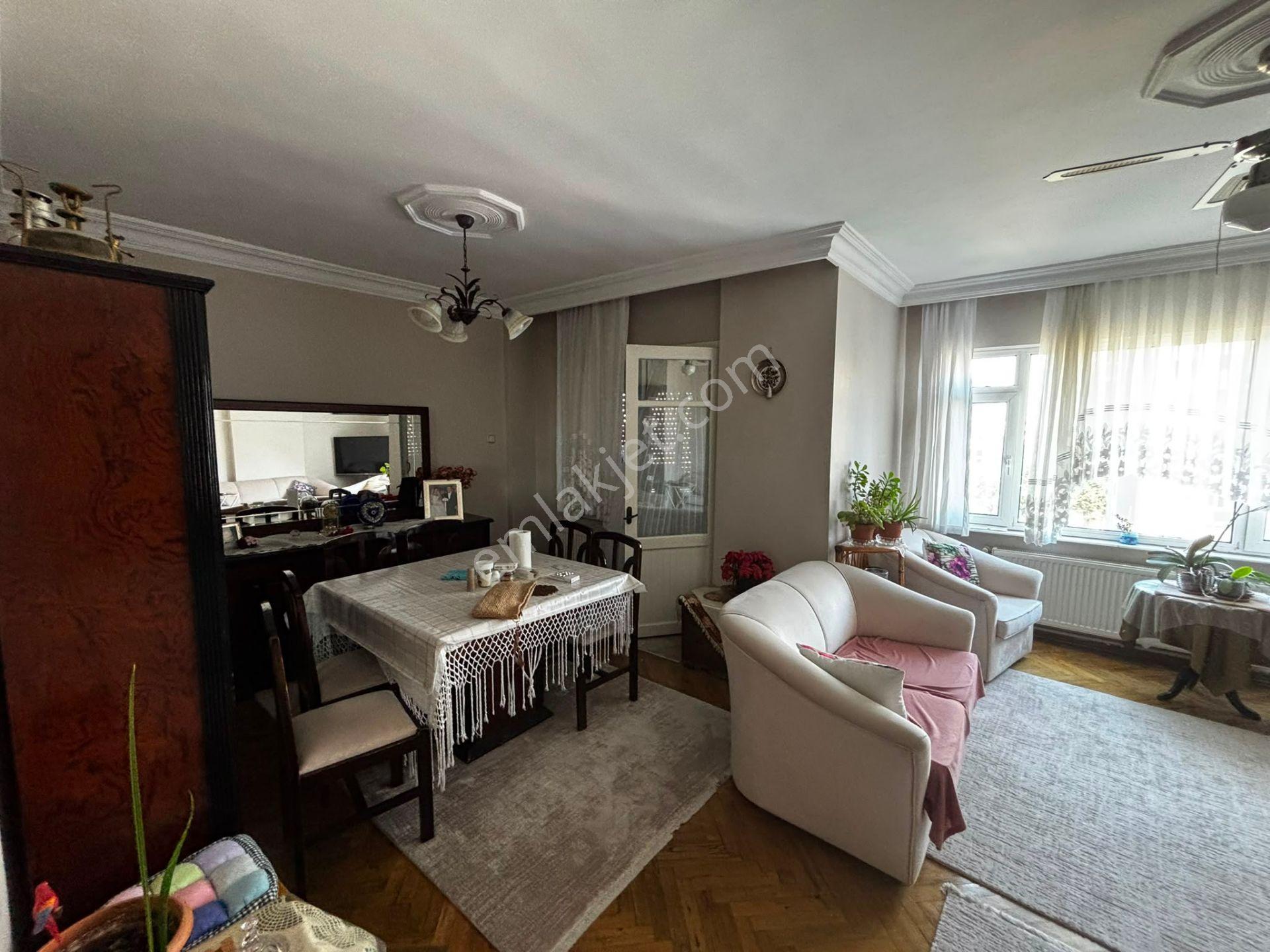 Kağıthane Hamidiye Mah. Levsu Sitesinde Manzaralı 3+1 Yatırımlık - Görsel 20