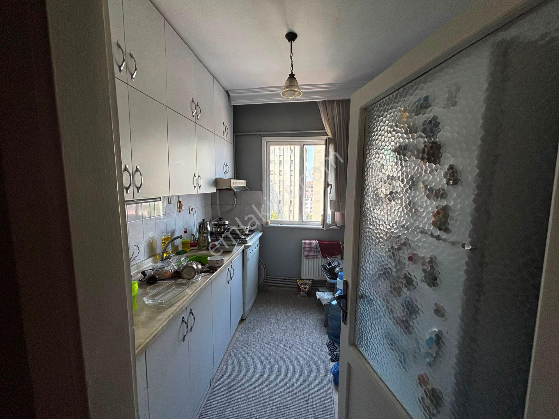 Kağıthane Hamidiye Mah. Levsu Sitesinde Manzaralı 3+1 Yatırımlık - Görsel 14