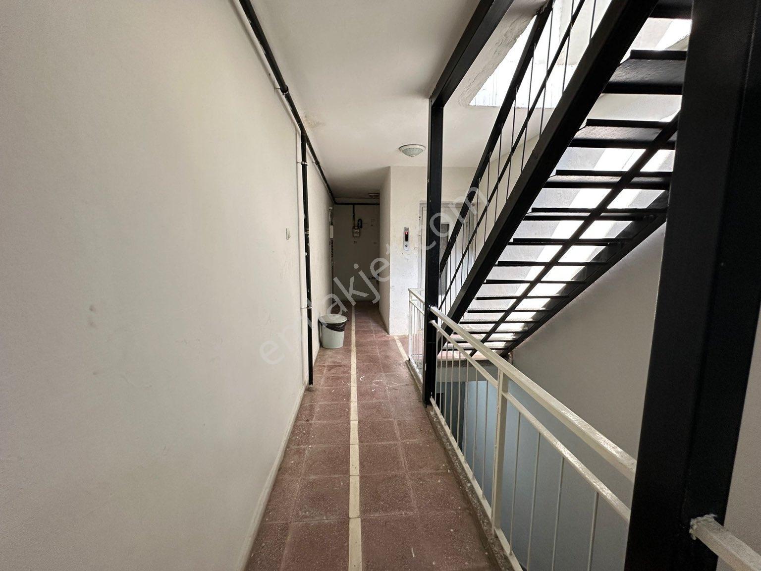 Seyhan Baraj Yolunda Eşyalı Kiralık 2+1 - Görsel 15