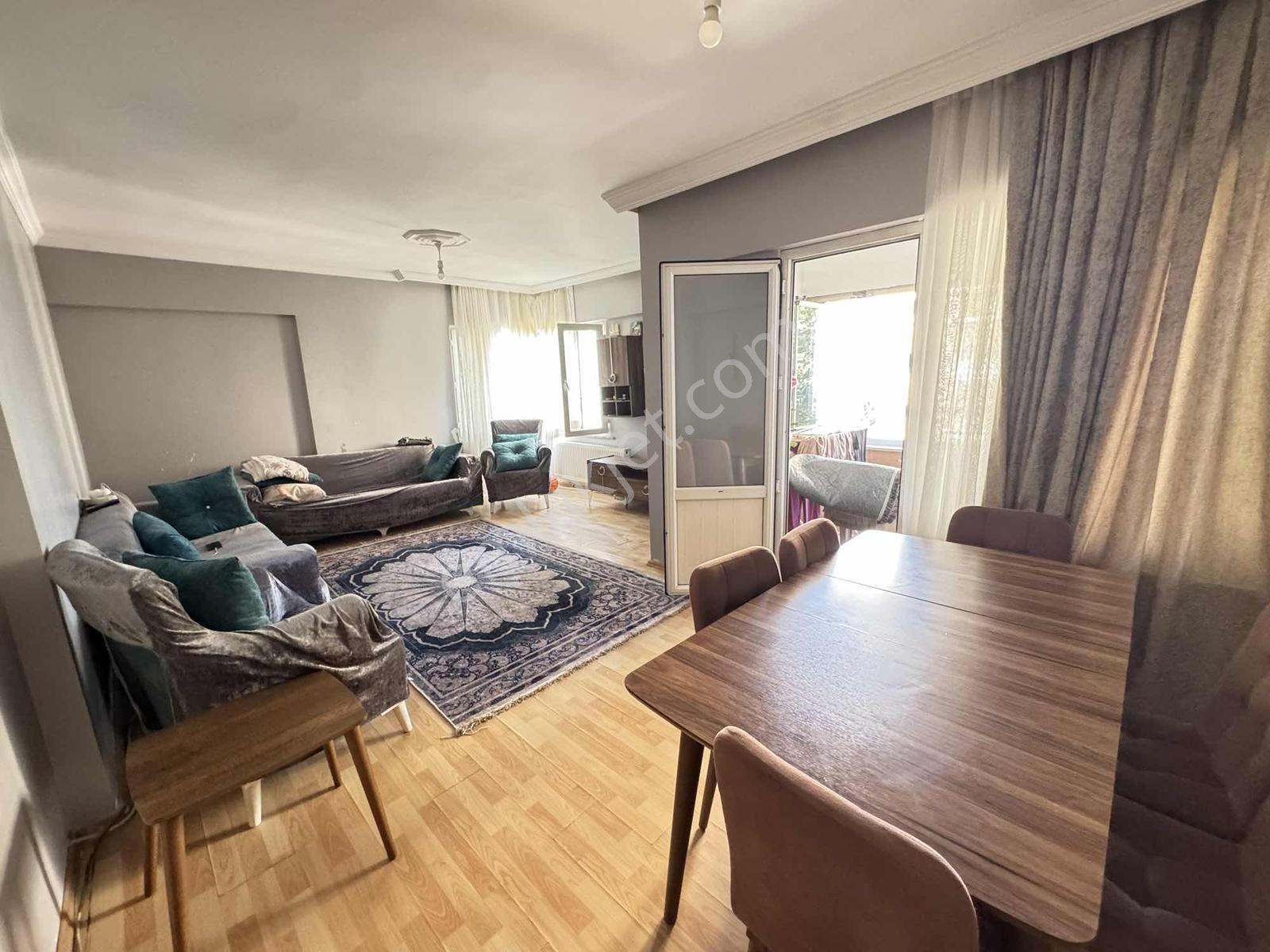 Esenyurt Cumhuriyet Mahallesinde Satılık 3+1 Sitede Ferah Daire - Görsel 11