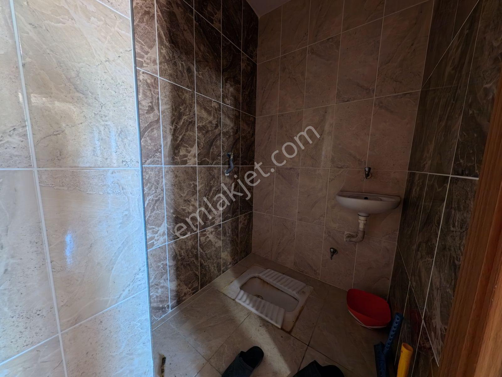 Özgürlük Mah.5+1 Çift Mutfaklı Asansörlü Kiralık Üst Dubleks - Görsel 9
