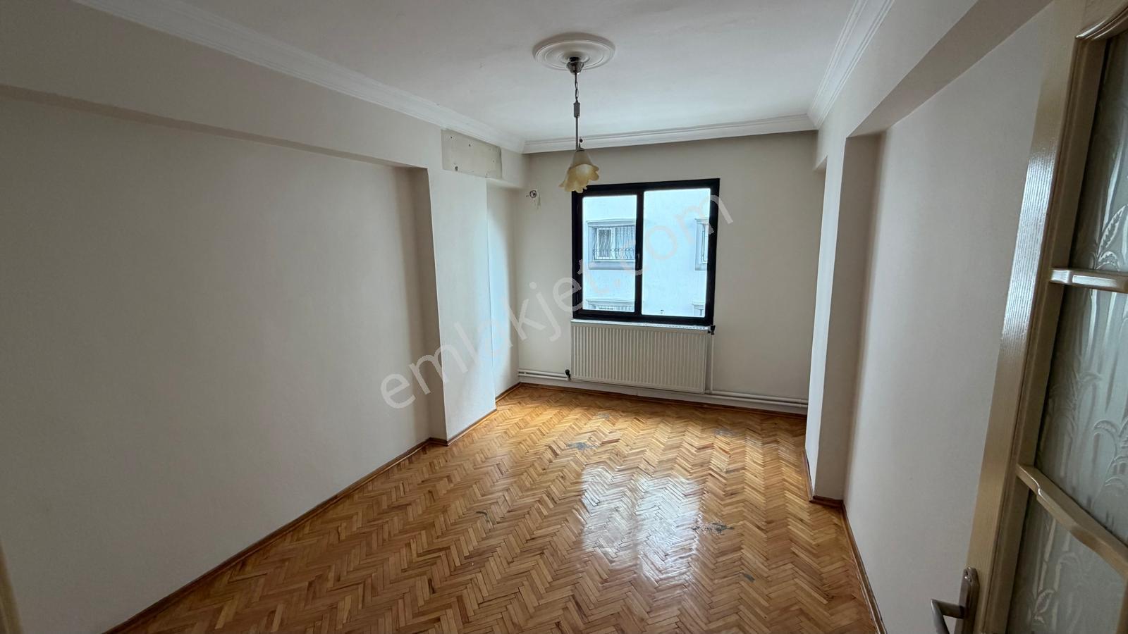 Karşıyaka'da Merkezi Konumda D.gazlı Asansörlü 2+1 Kiralık Daire - Görsel 25