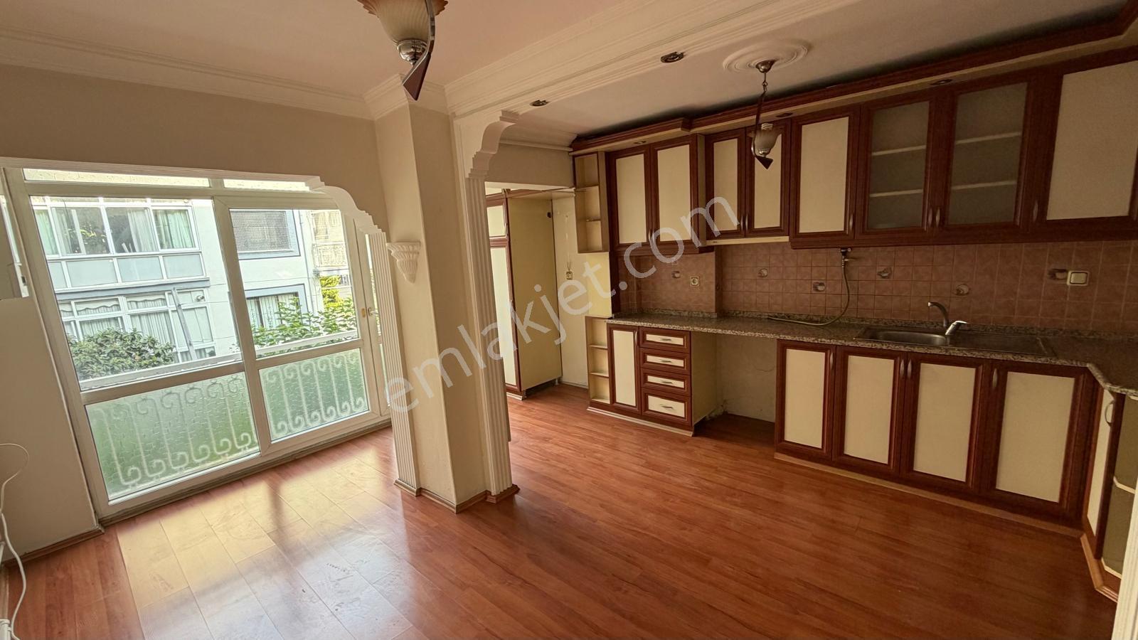 Karşıyaka'da Merkezi Konumda D.gazlı Asansörlü 2+1 Kiralık Daire - Görsel 28