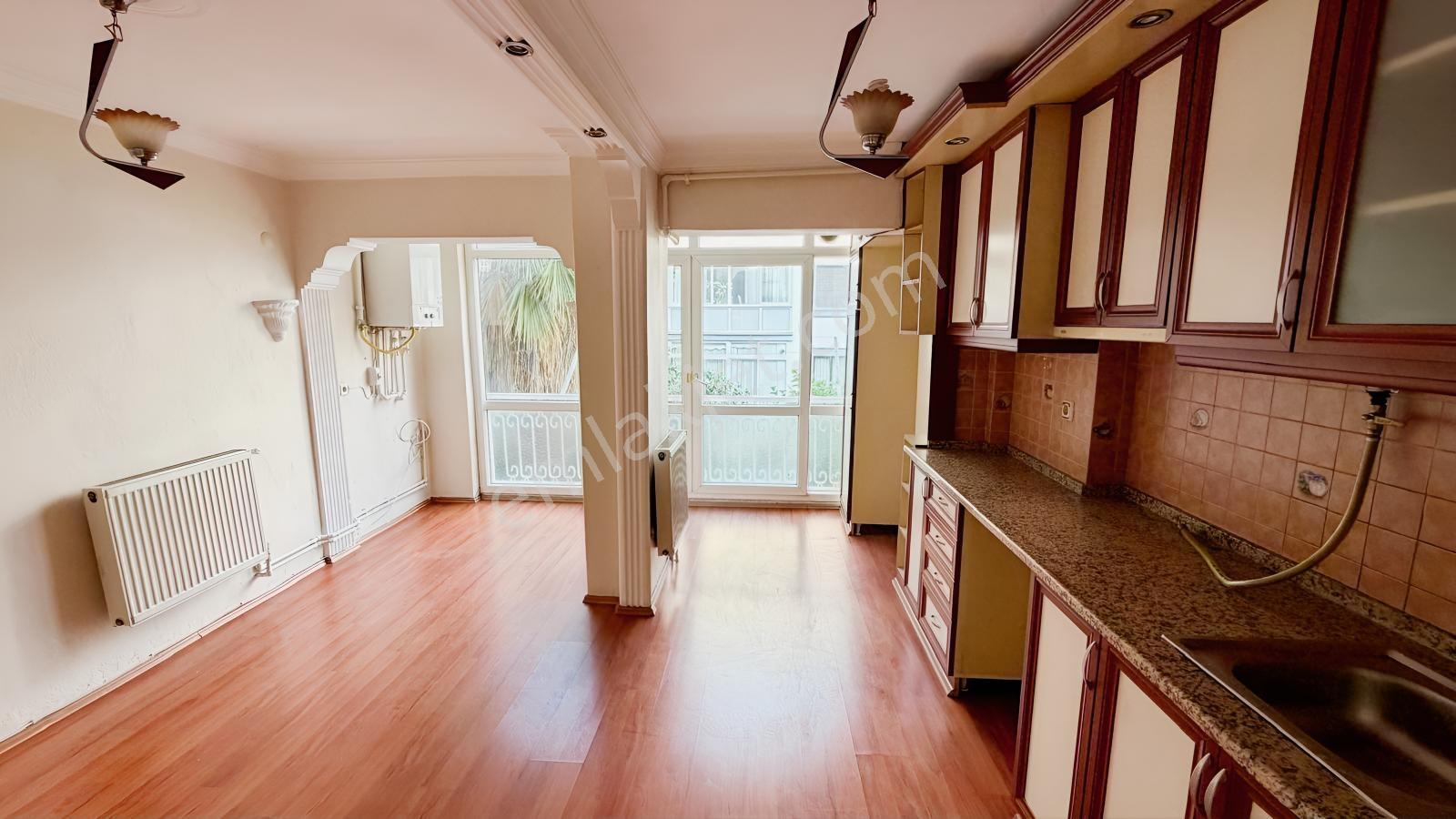 Karşıyaka'da Merkezi Konumda D.gazlı Asansörlü 2+1 Kiralık Daire - Görsel 22