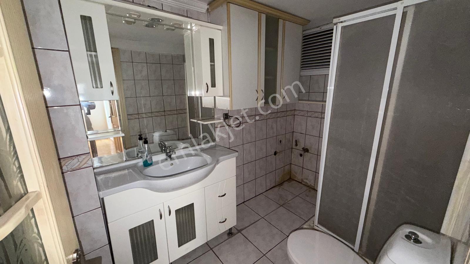 Karşıyaka'da Merkezi Konumda D.gazlı Asansörlü 2+1 Kiralık Daire - Görsel 29