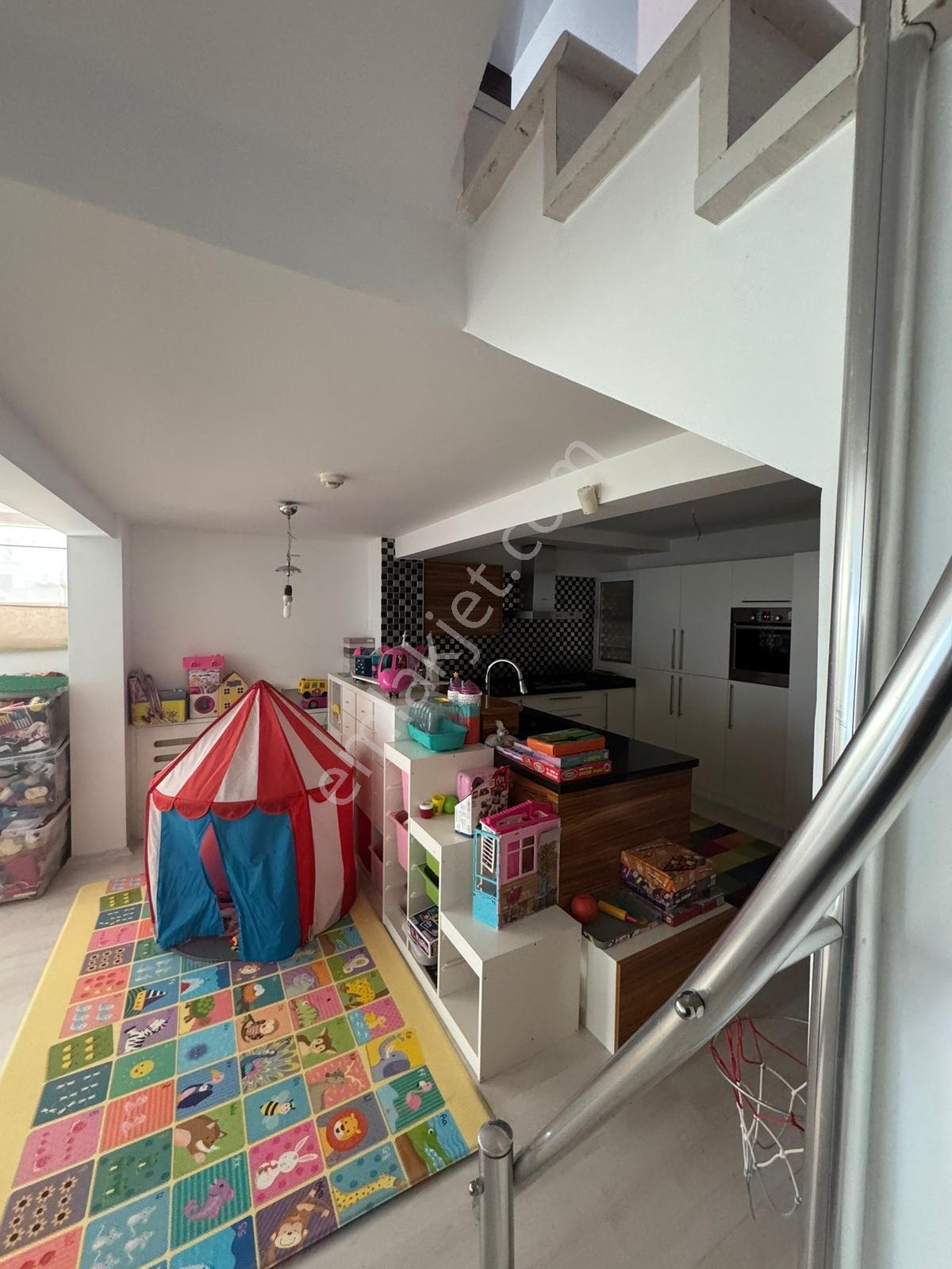 Denizli Yenişehir Mahallesi'nde Satılık Tripleks 220 M2 Villa - Görsel 27