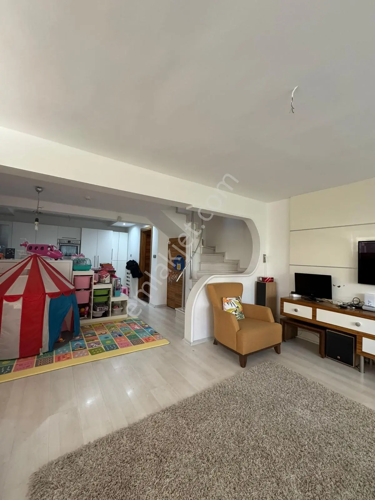 Denizli Yenişehir Mahallesi'nde Satılık Tripleks 220 M2 Villa - Görsel 4