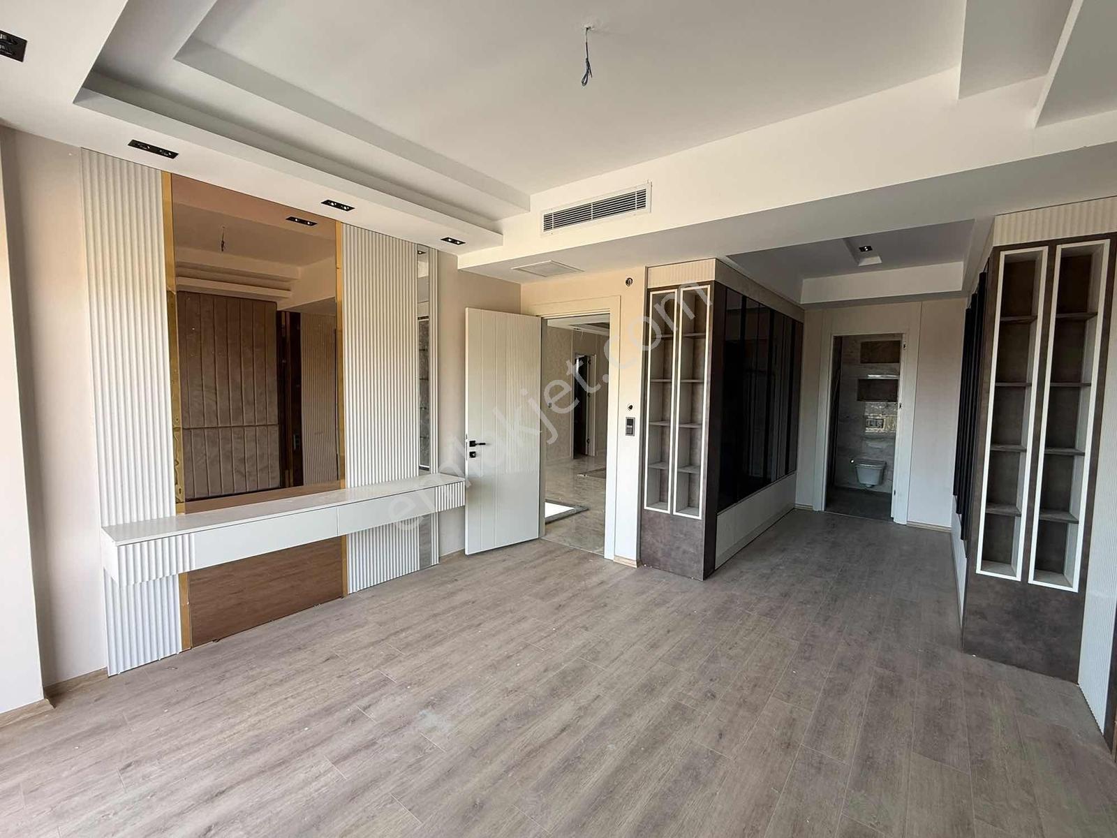 Alaaddin Okçu Satıyor Merkezi Konumda Tekli Villa - Görsel 24