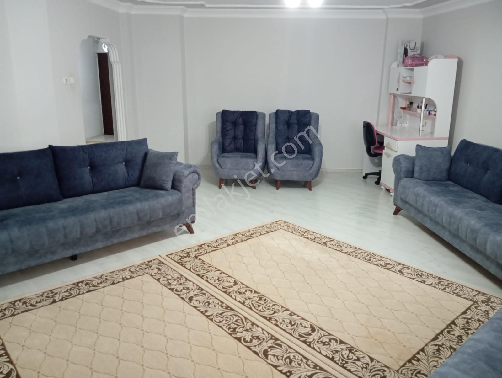 Karamazakta 3+1 120 M2 Kombili Daire Işıklar Lisesi Yakını - Görsel 3