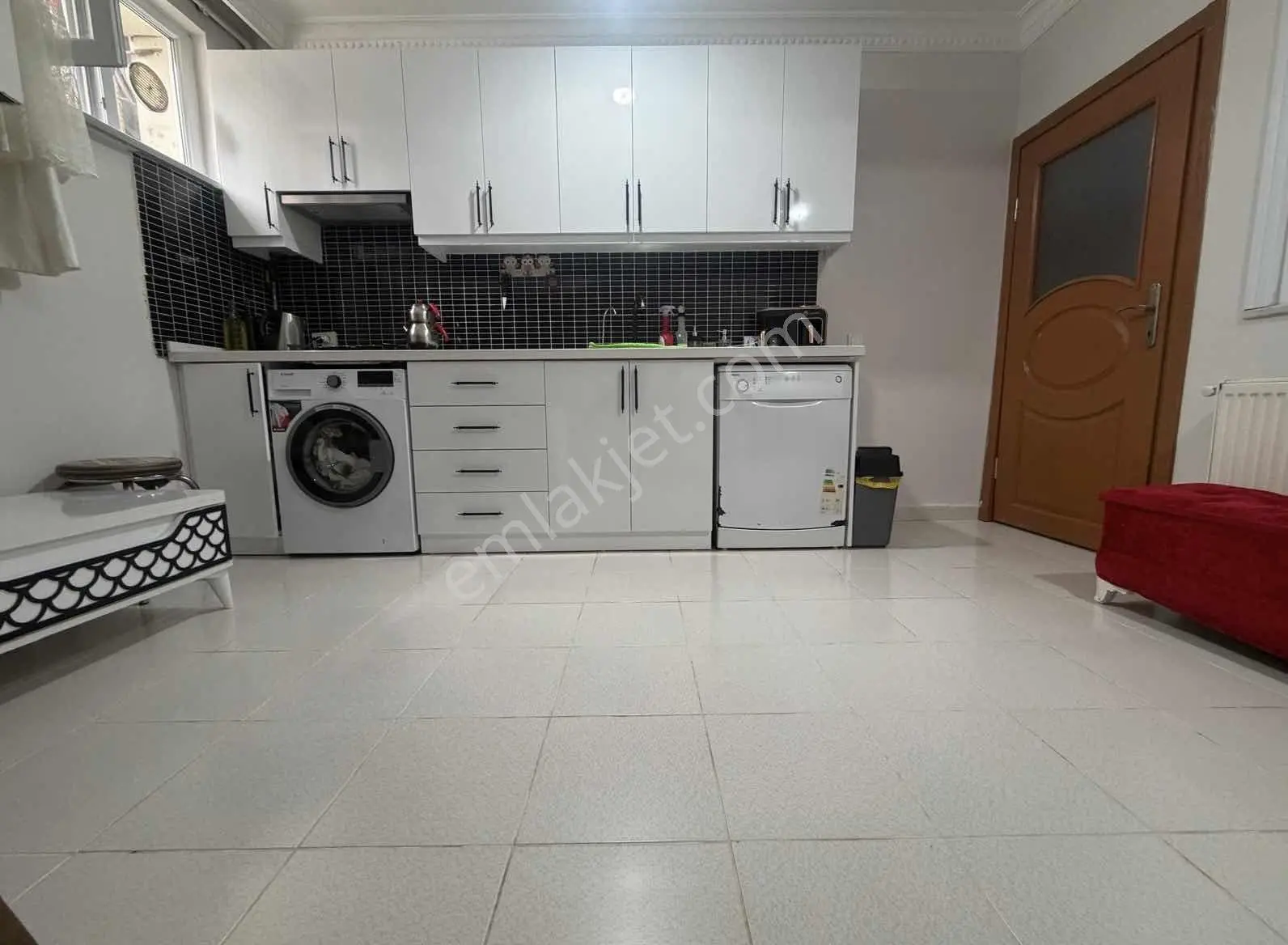 Esenler Menderes 3+1 Bahçe Katı Satılık Daire - Görsel 7