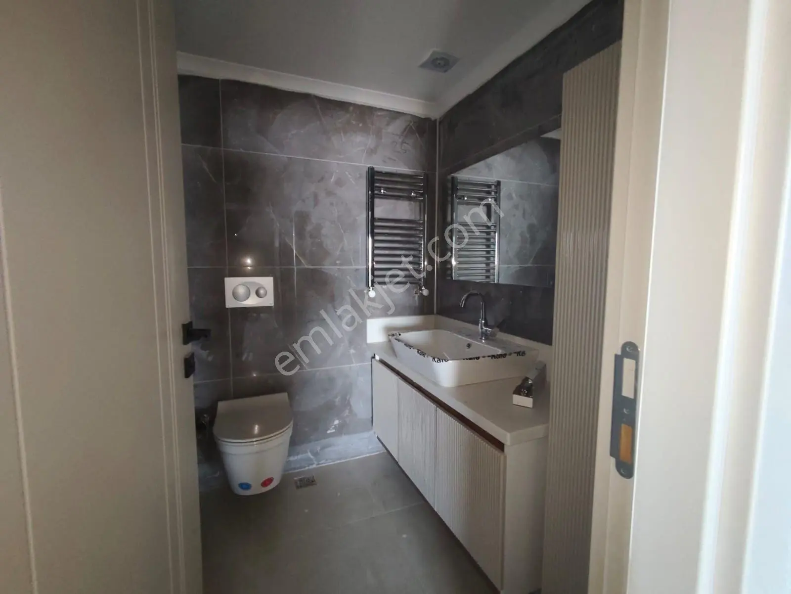 Yılmaz Gayrımenkulden Şehir Manzaralı 4+1 Giyinme Odalı Ebeveyn Banyolu 15 Katlı Bınanın 14 Katı - Görsel 9