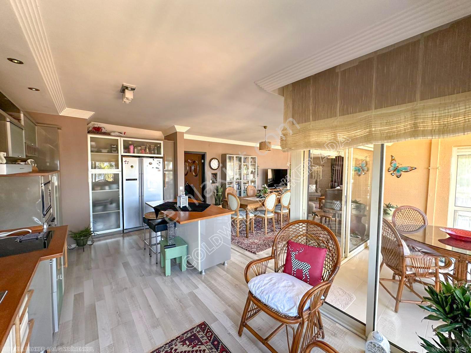 Kuşadası Marina Ege Vista Evlerinde Satılık 3+1 Prestijli Daire - Görsel 20