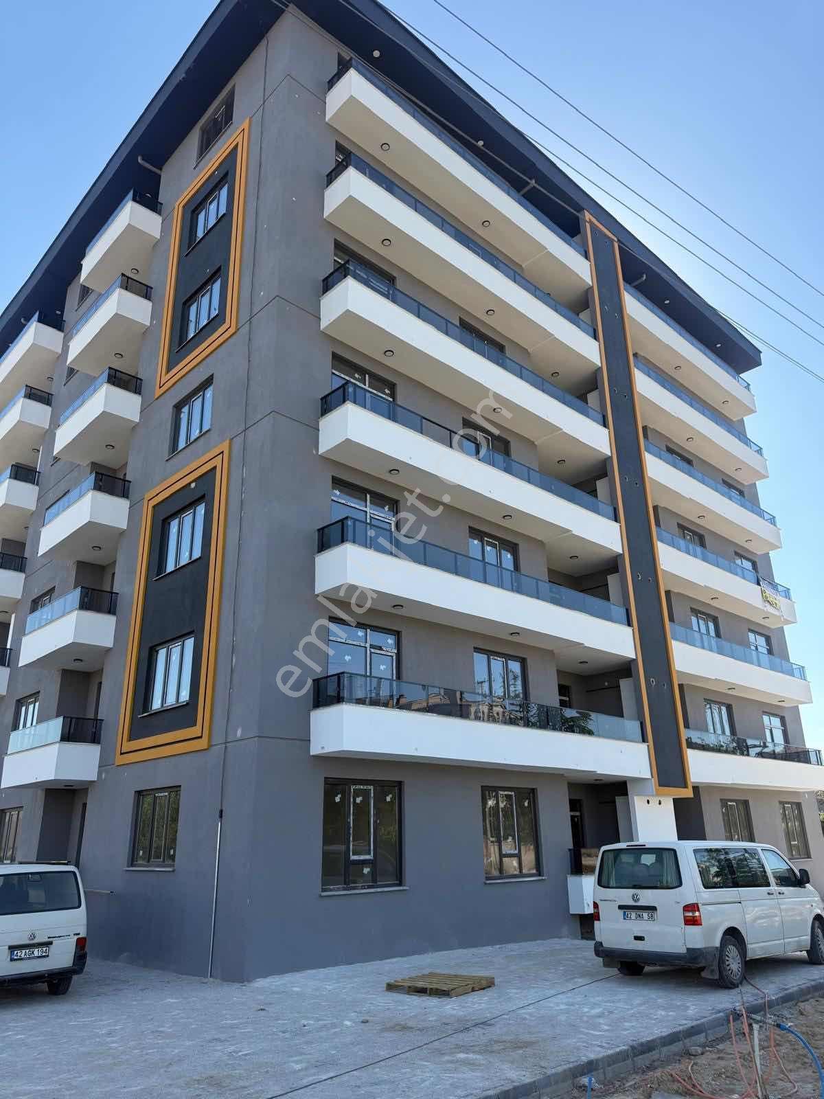 Selçuklu Esenlerde Lüks 3+1 | Kapalı Otopark | Yerden Isıtma - Görsel 9