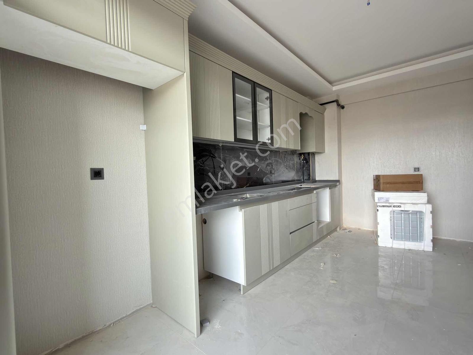 Selçuklu Esenlerde Lüks 3+1 | Kapalı Otopark | Yerden Isıtma - Görsel 12