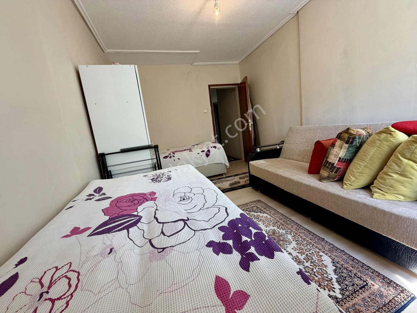 Ataköy 5.kısım 'da Boyalı Ve Tadilatlı 3+1 Kiralık Daire - Görsel 18