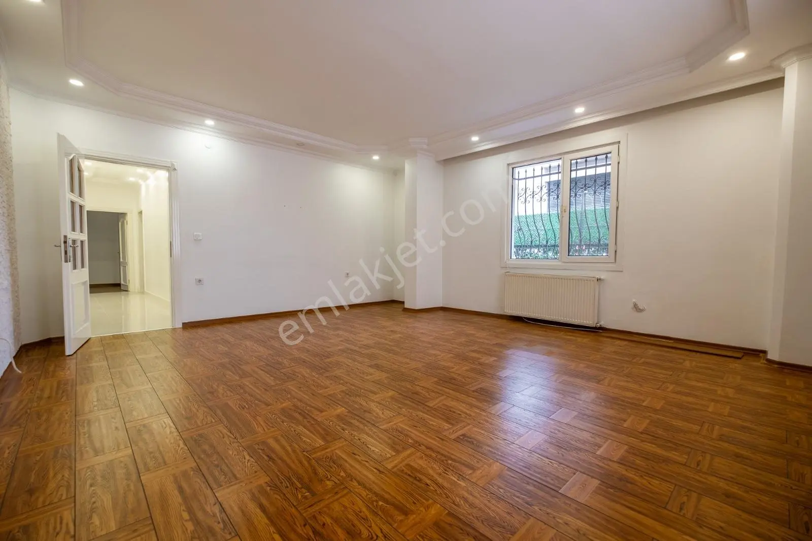 Florya Şenlikköy'de Tadilatlı Ve Temiz 3+1 Satılık Daire - Görsel 3