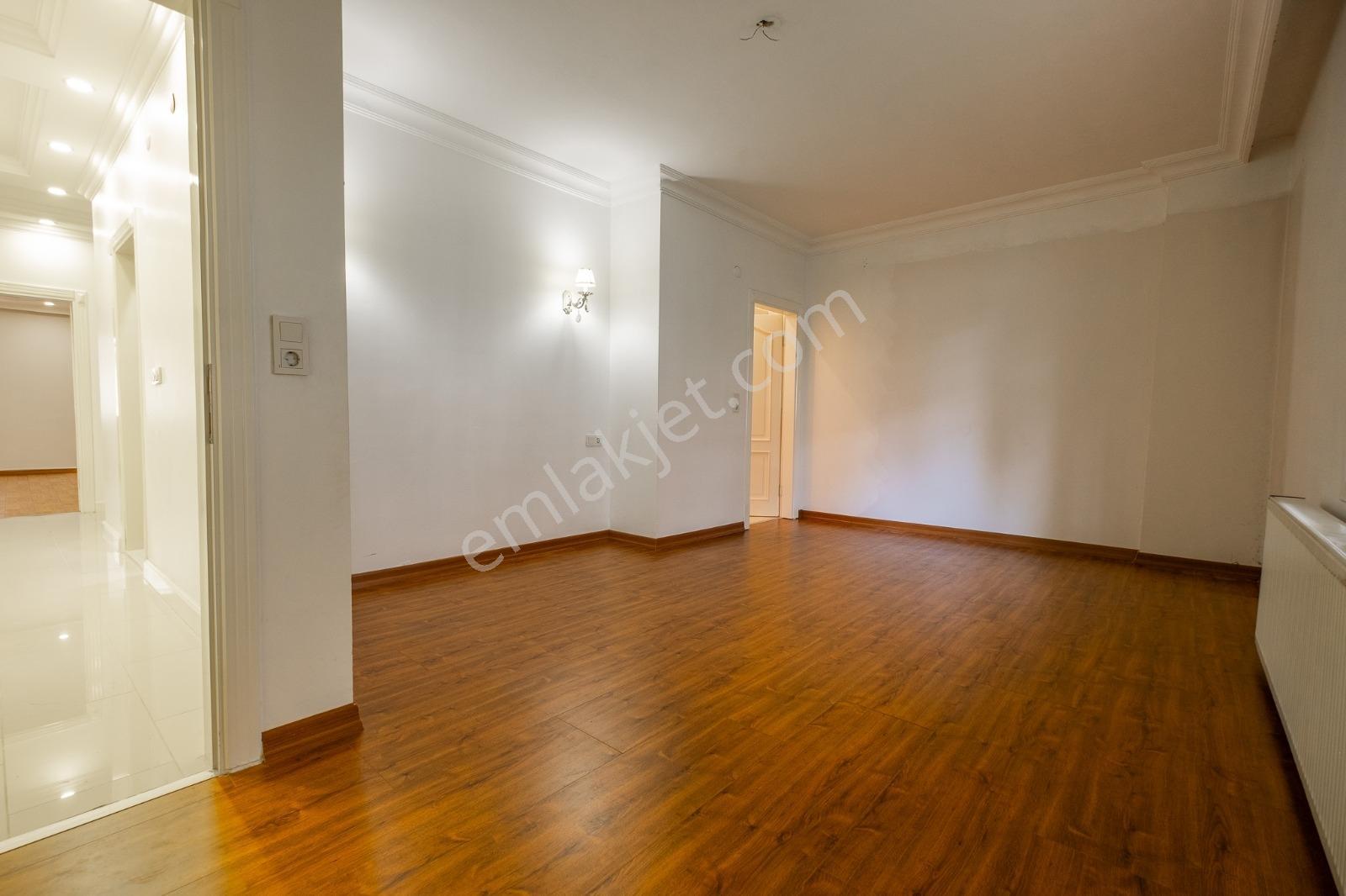 Florya Şenlikköy'de Tadilatlı Ve Temiz 3+1 Satılık Daire - Görsel 21