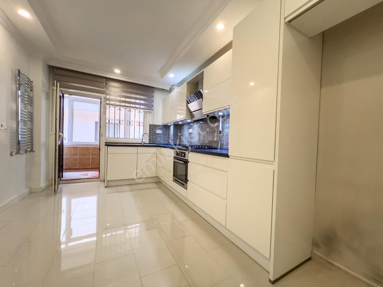 Florya Şenlikköy'de Tadilatlı Ve Temiz 3+1 Satılık Daire - Görsel 6