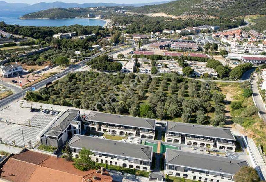Kuştur Sahiline 550 Metre Havuzlu Ve Güvenlikli Sitede 2+1 - Görsel 3