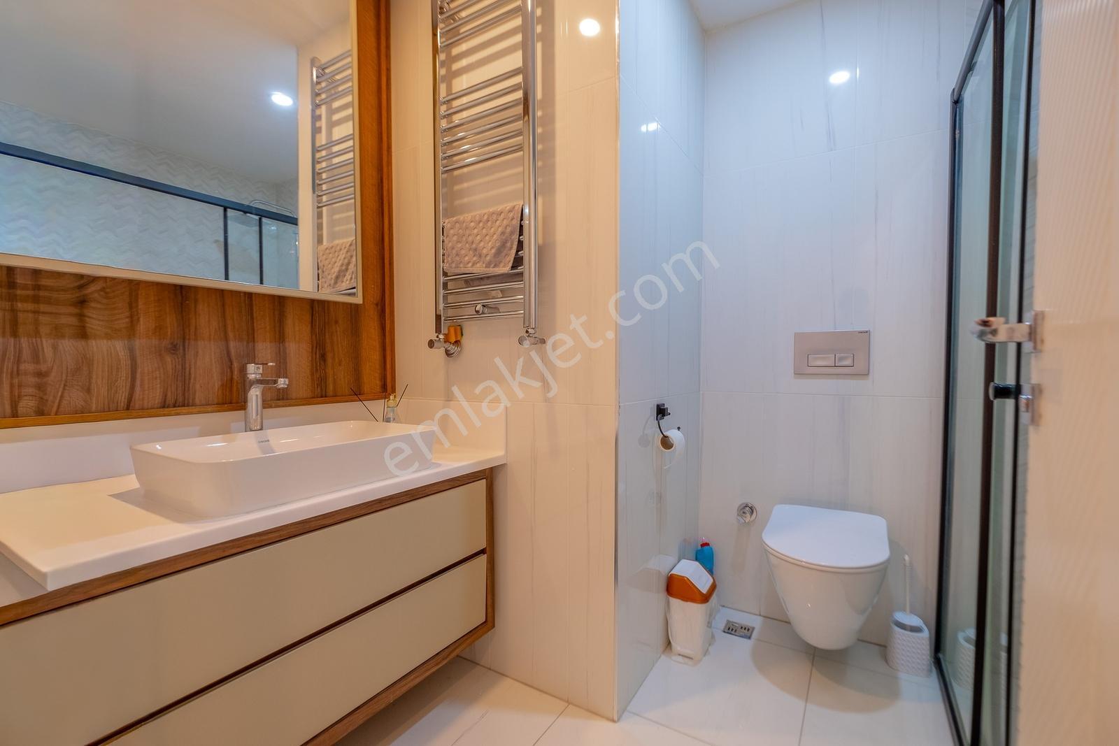 Beylikdüzü'nde Alya Dolunay Sitesinde 5+2 Satılık Dubleks Daire - Görsel 25