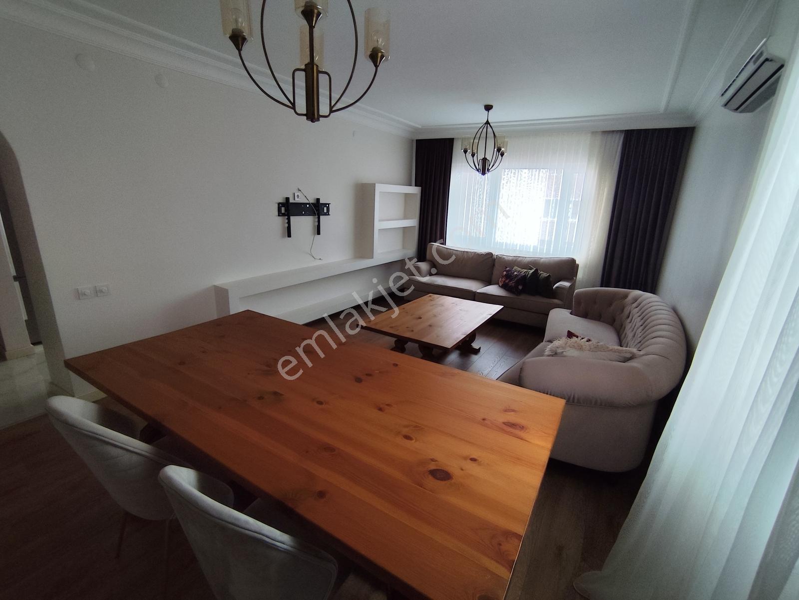 İzmit Yahyakaptanda Eşsiz Eşyalı Kiralık Daire 3+1 - Görsel 31