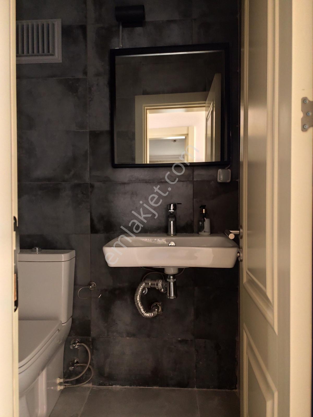 İzmit Yahyakaptanda Eşsiz Eşyalı Kiralık Daire 3+1 - Görsel 23
