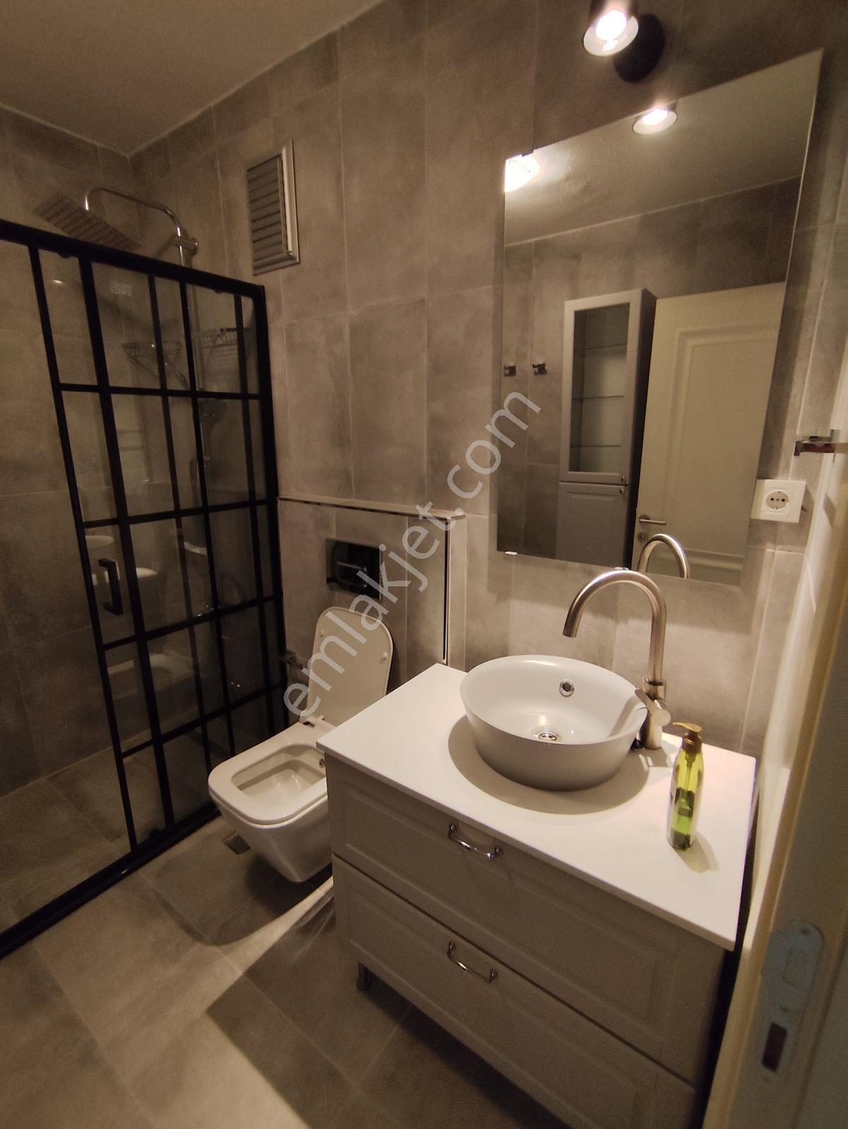 İzmit Yahyakaptanda Eşsiz Eşyalı Kiralık Daire 3+1 - Görsel 29