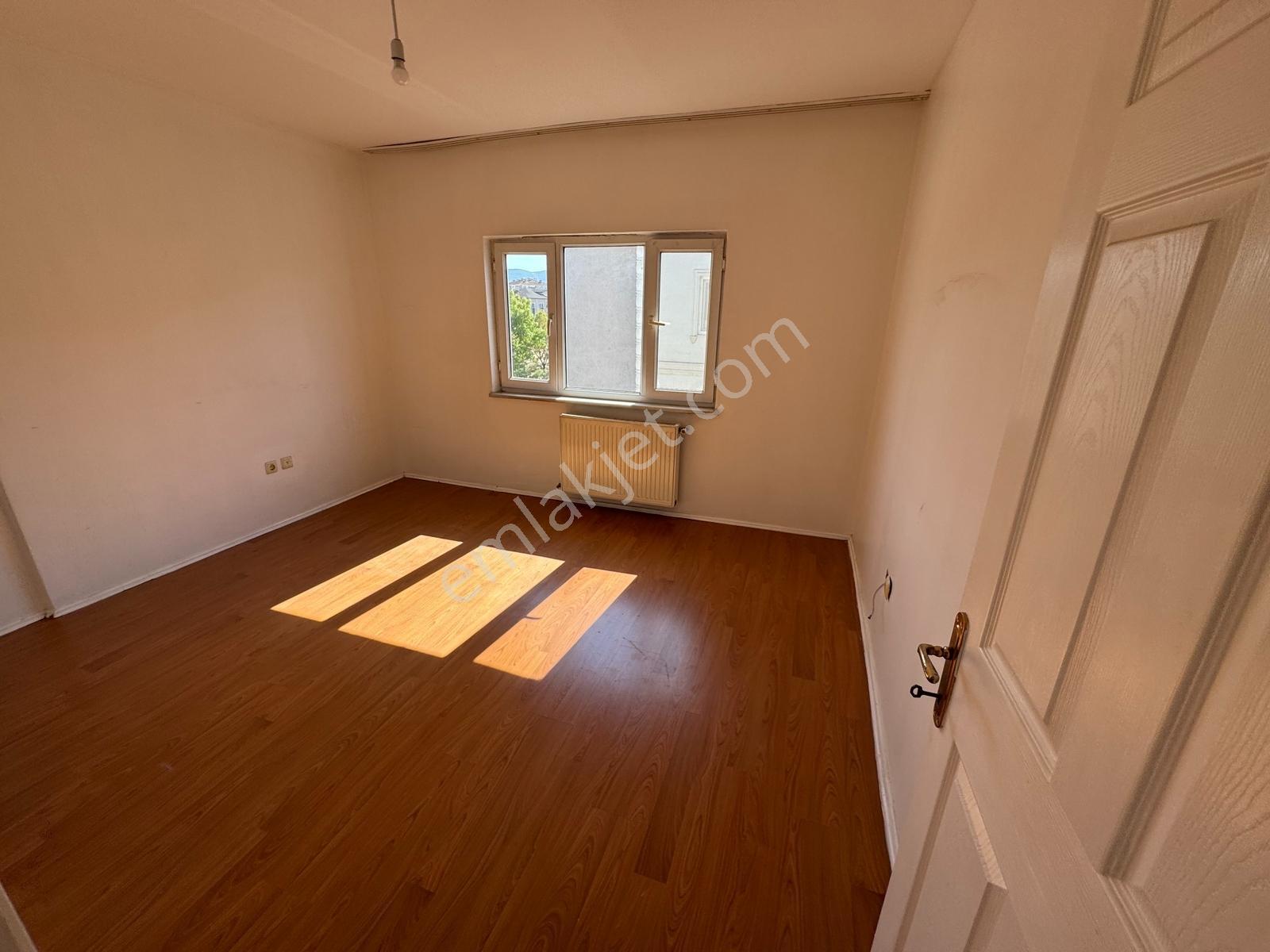 Kartepe Ataevlerde Kiralık 3+1 Daire - Görsel 10