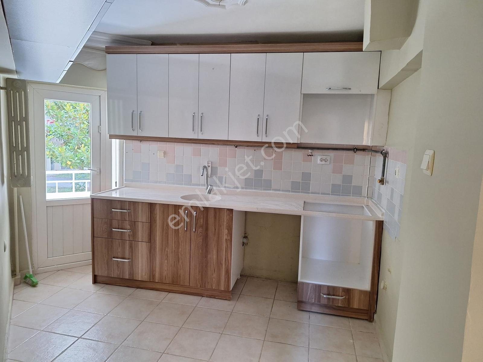 Esen'den Site İçi / Pazara 1 - Metroya 5 Dk Kiralık Daire - Görsel 28