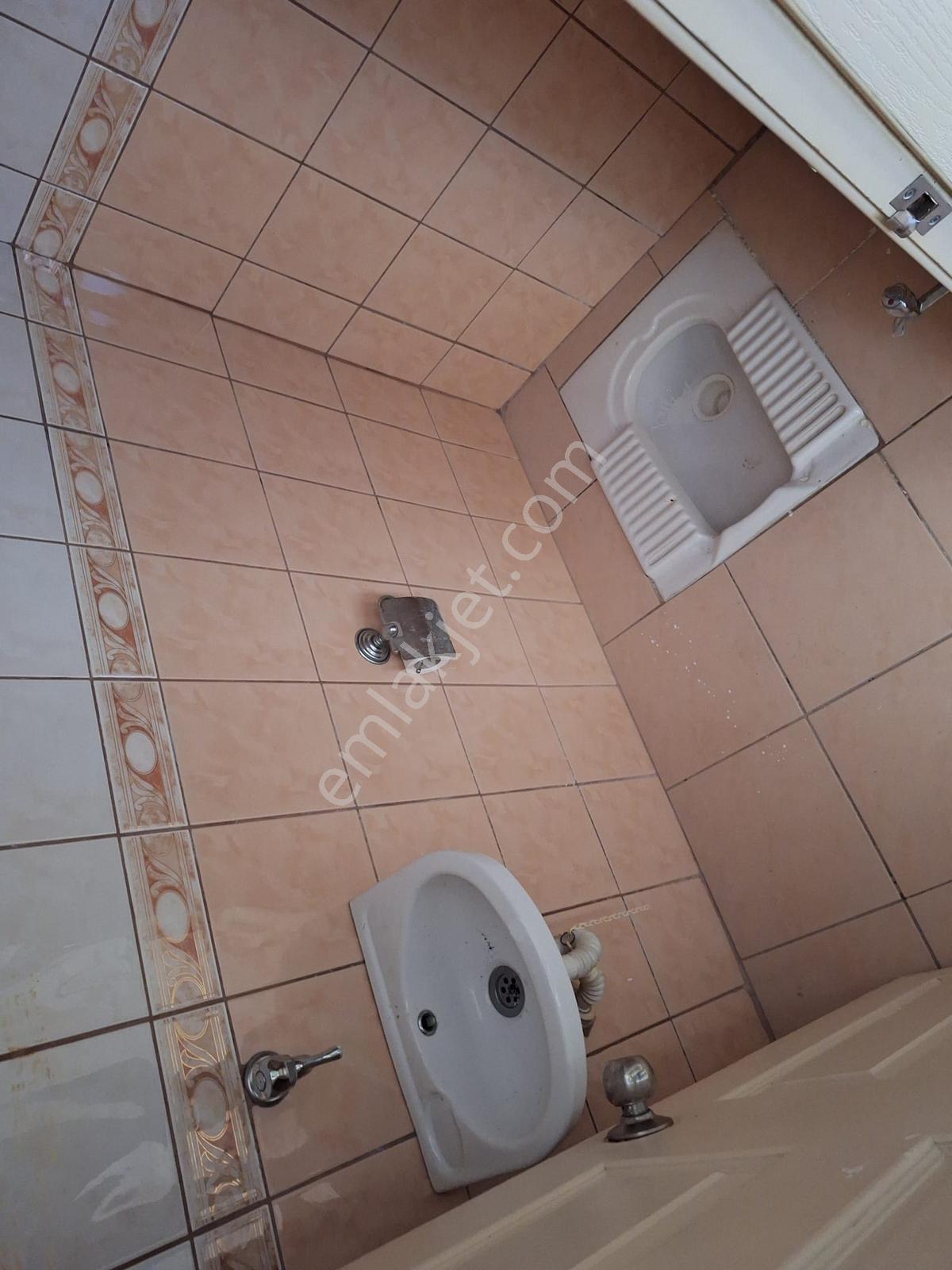 Esen'den Site İçi / Pazara 1 - Metroya 5 Dk Kiralık Daire - Görsel 4