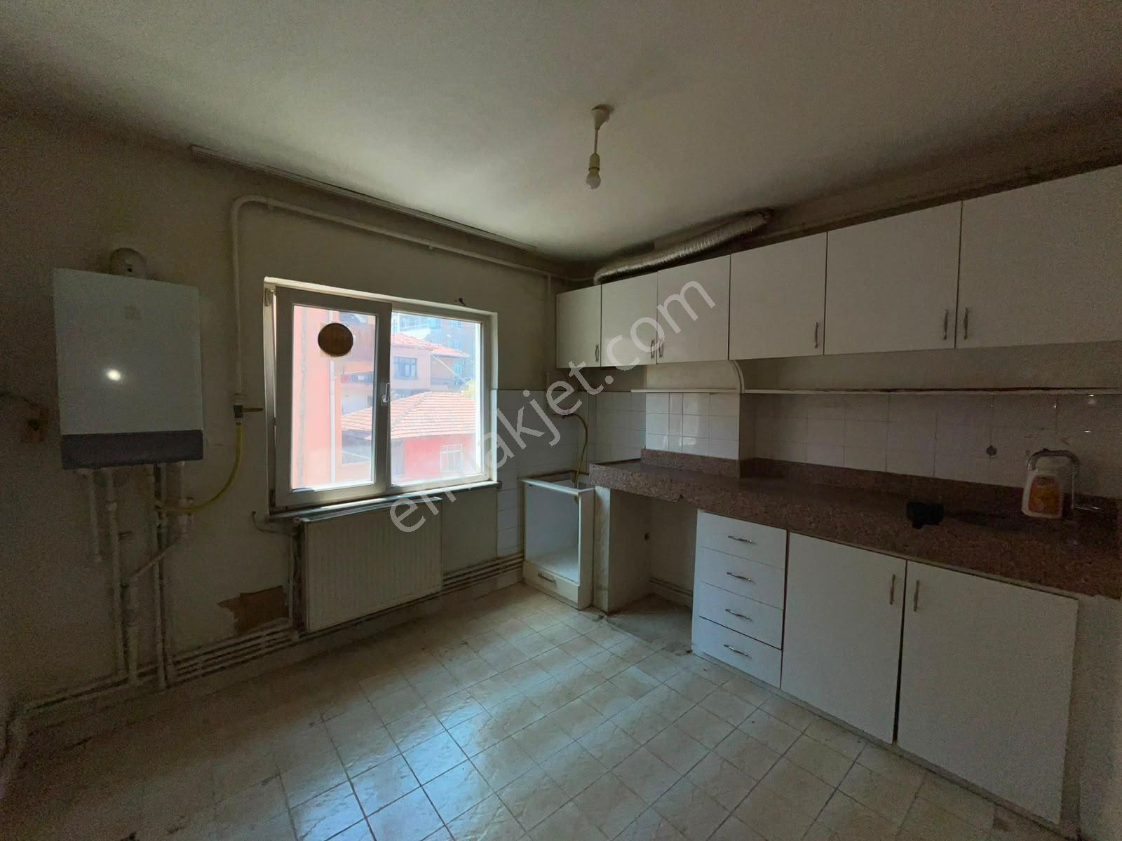 Tarcanlardan İzmit Turan Güneş Caddesi Üzeri 3+1 Satılık Daire - Görsel 13