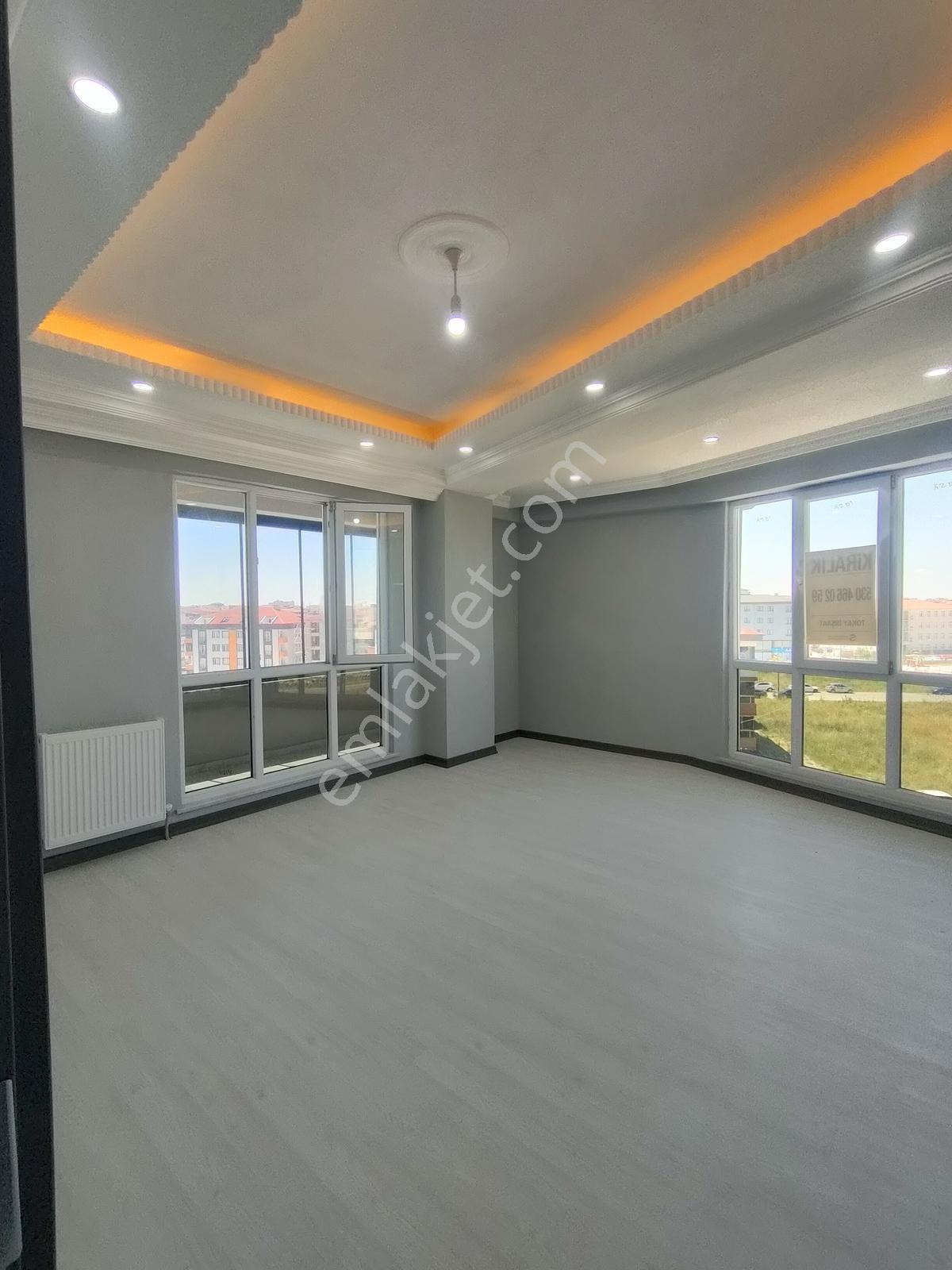 Tekirdağ Kapaklı Mevlana Mah 2+1 90 M2 Ön Cephe Kiralık Daire