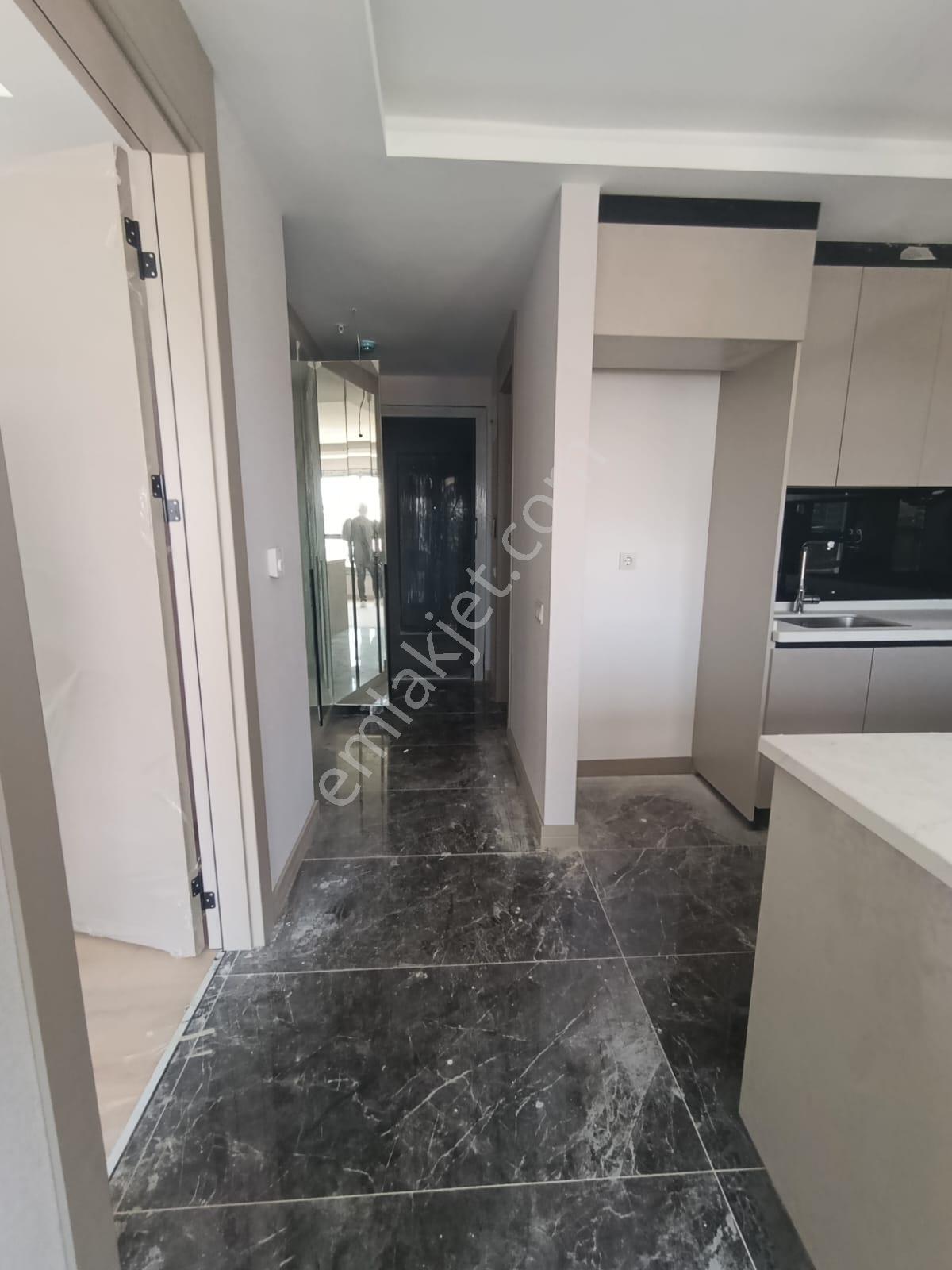 Norm Bulvar'da Full Eşyalı Kiralık 1+1fırsat Daire - Görsel 5