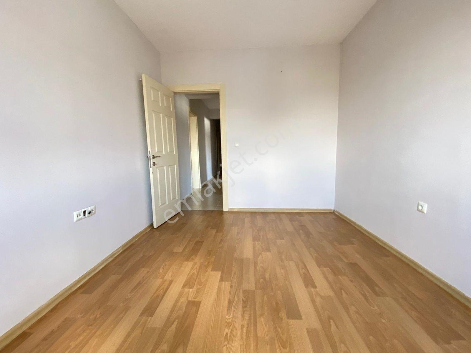 Turyap - 7.bölge'de Ulaşım/okul/s.pazarı Yanı Güney 4+1 Daire - Görsel 14