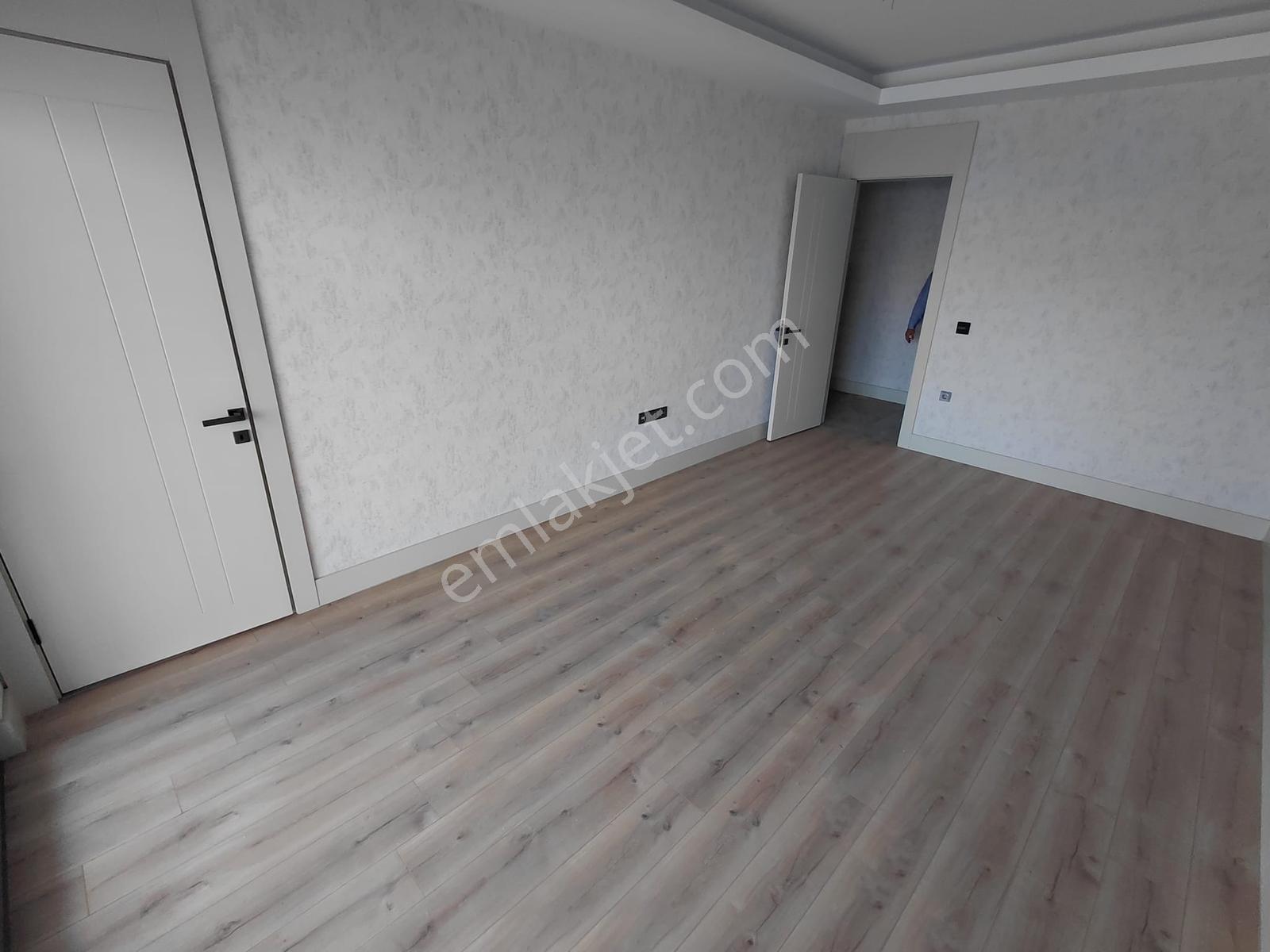 Yapay Göl Projeli 4,5+1 Full Yapılı Tam Donanımlı Sitede - Görsel 4