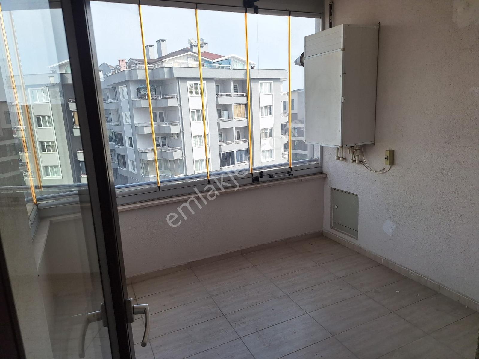Esen'den Balatta Köşe Cephe Kiralık Daire - Görsel 16