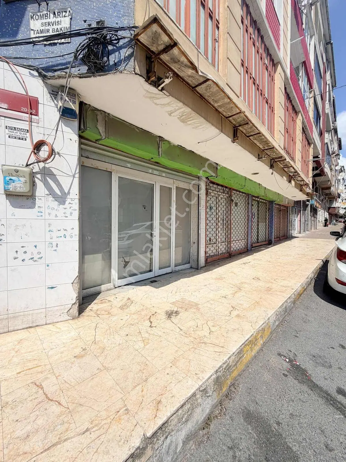 Familyadan Krediye Uygun 330 M2 Düz Giriş Satılık Fırsat Dükkan
