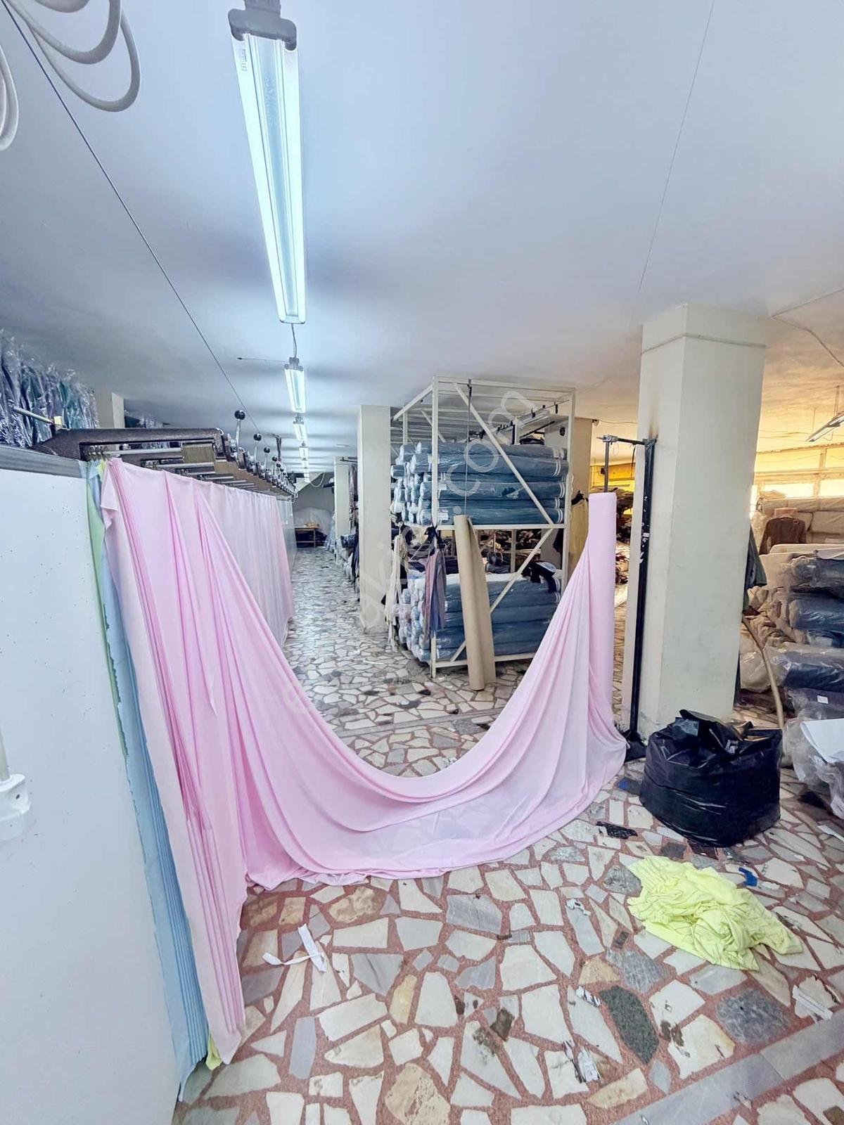 Familyadan Krediye Uygun 330 M2 Düz Giriş Satılık Fırsat Dükkan - Görsel 16