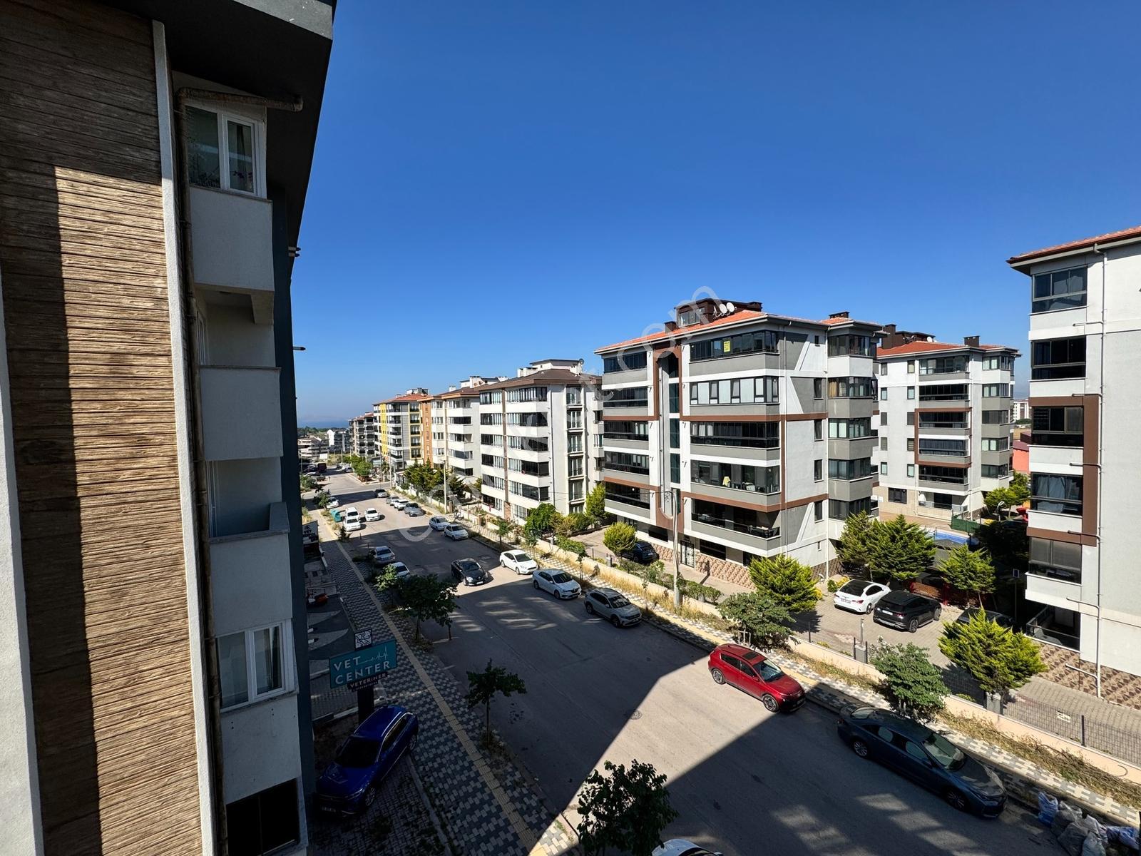 Sevinç'ten Paşakent Mahallesinde Eşyalı Kiralık 1+1 - Görsel 15