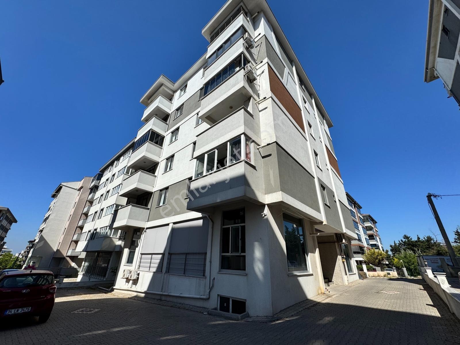 Sevinç'ten Paşakent Mahallesinde Eşyalı Kiralık 1+1 - Görsel 28