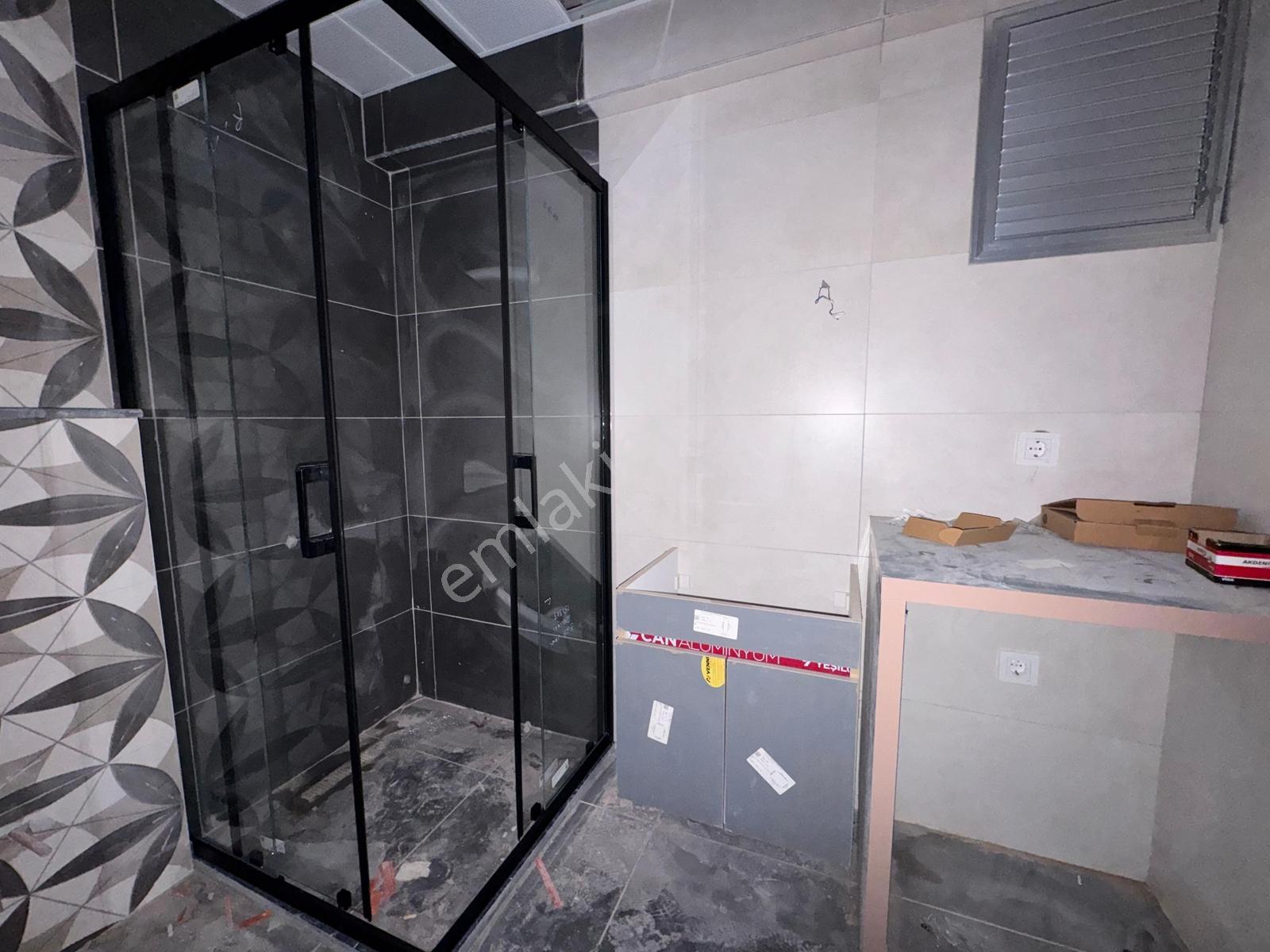 Yeni Girne Caddesinde Prestijli Binada Satılık 2+1 Daire - Görsel 16