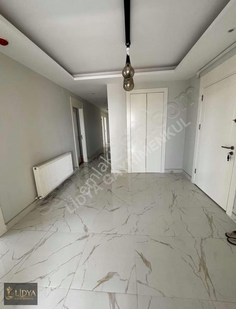 Erdemli'nin Prestijli Sitesi Bulvar Yeşilyurt 5+1 Satılık Daire - Görsel 12