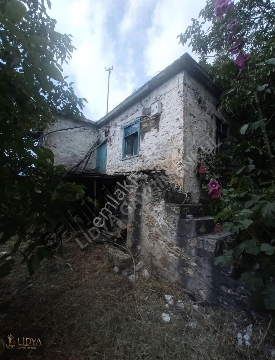 Çamlı Kargır Ev Ve Arsası - Görsel 12