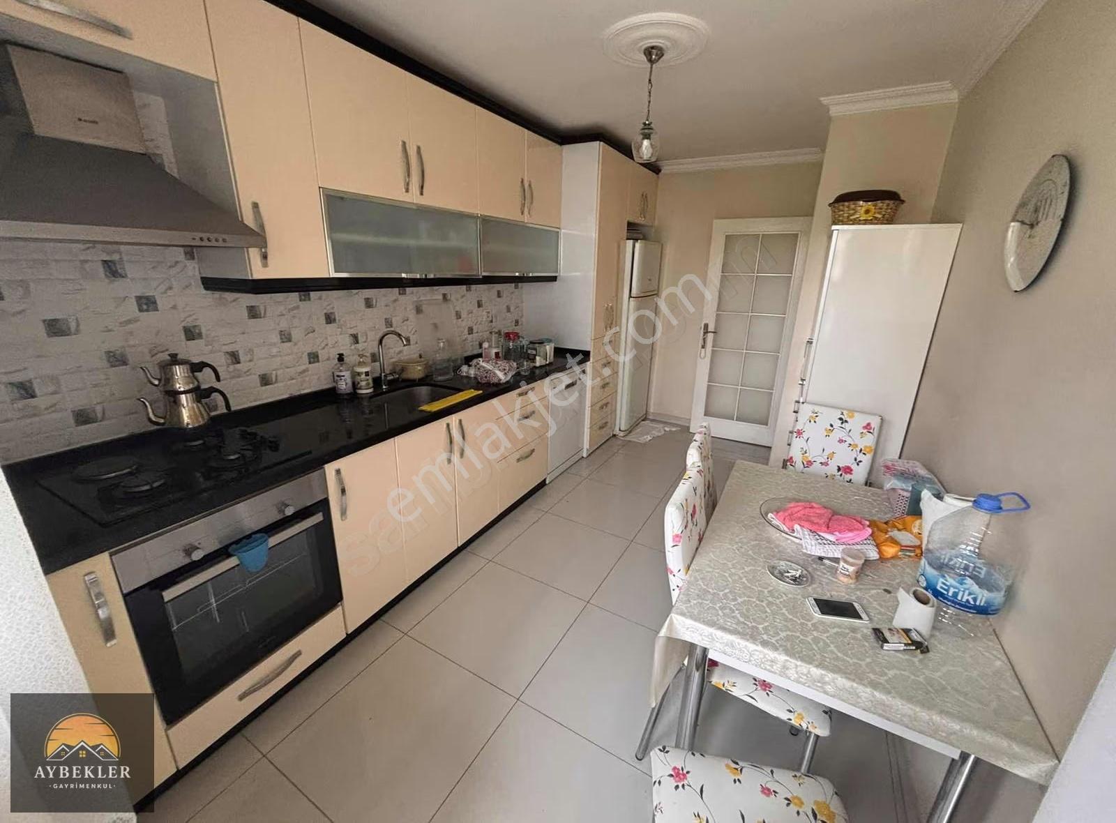 Sefaköy Merkez'de 3+1 K.uygun Ebeveyn Banyo-çift Balkon - Görsel 6